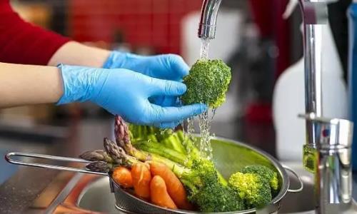 深圳送菜公司分享幾個(gè)有效清除蔬菜生鮮農(nóng)藥殘留的方法